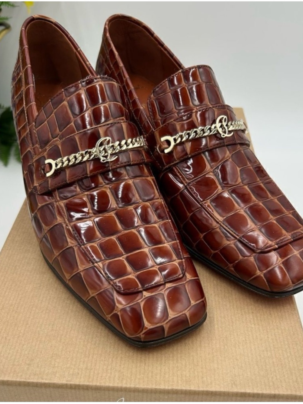 Women's Christian Louboutin
MJ, moc leather loafers size 38 made in Italy - Picture 2 of 9